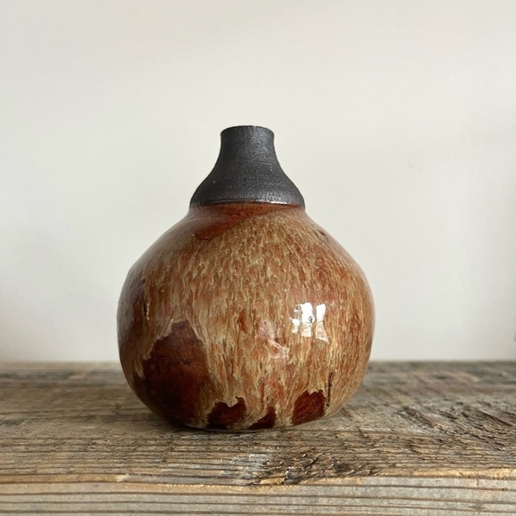 Signed small art pottery bottle - Picture 1 of 4
